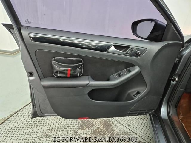 
								VOLKSWAGEN JETTA full									