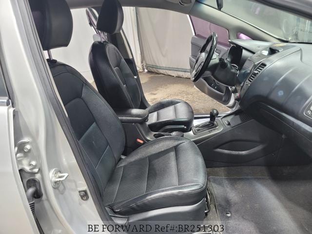 
								KIA K3 full									