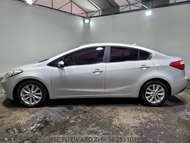 
								KIA K3 full									