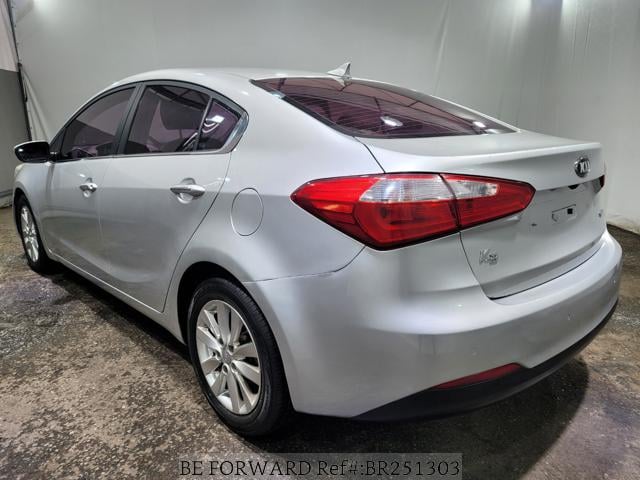 
								KIA K3 full									
