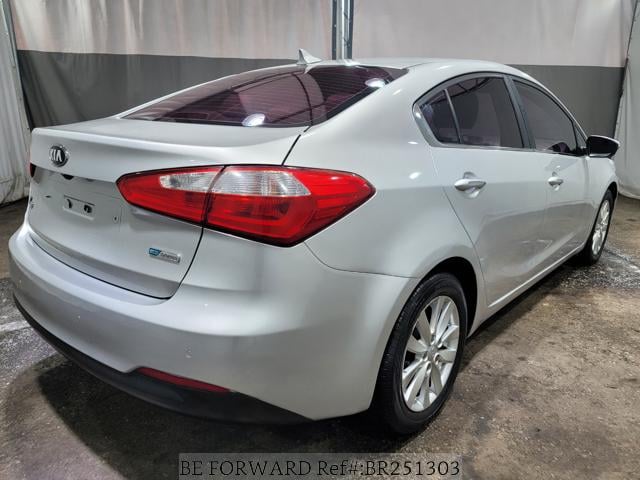 
								KIA K3 full									