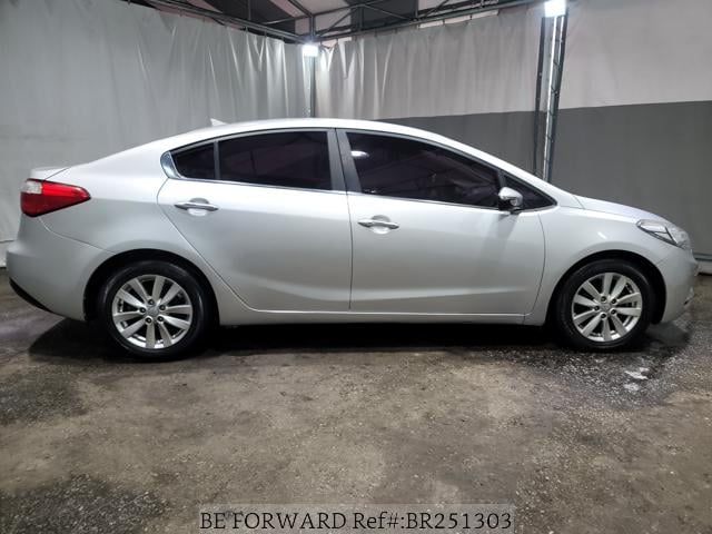 
								KIA K3 full									