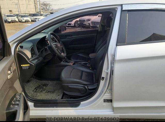 
								HYUNDAI AVANTE full									