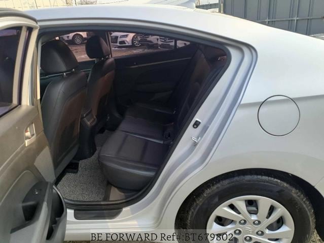 
								HYUNDAI AVANTE full									