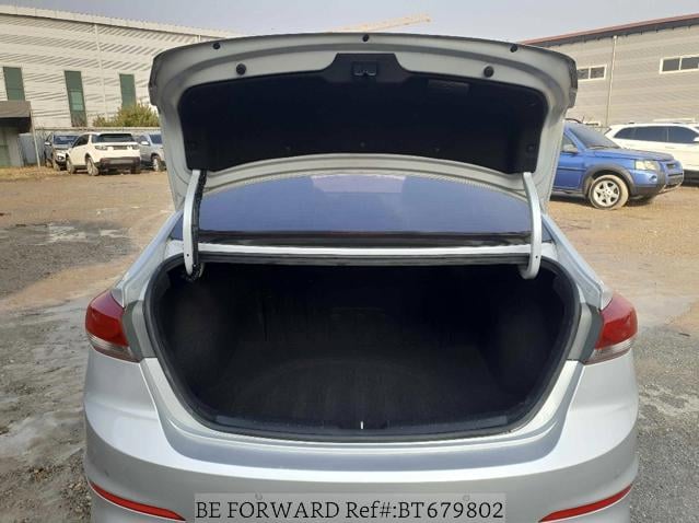 
								HYUNDAI AVANTE full									