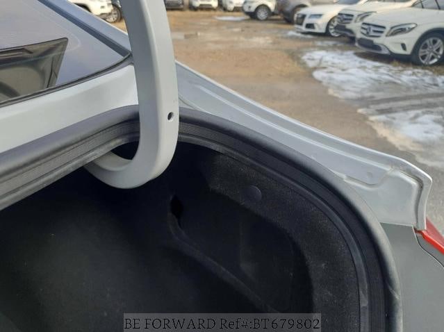 
								HYUNDAI AVANTE full									
