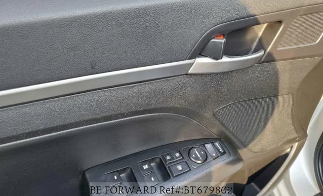 
								HYUNDAI AVANTE full									
