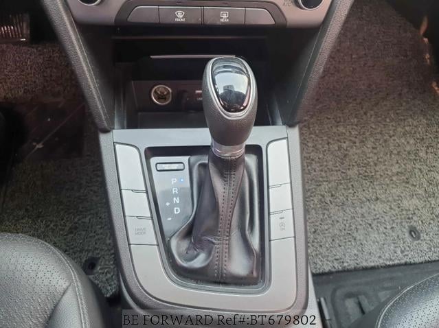 
								HYUNDAI AVANTE full									