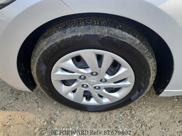 
								HYUNDAI AVANTE full									