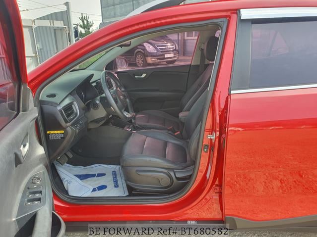 
								KIA STONIC full									