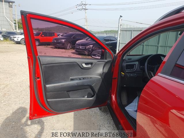 
								KIA STONIC full									