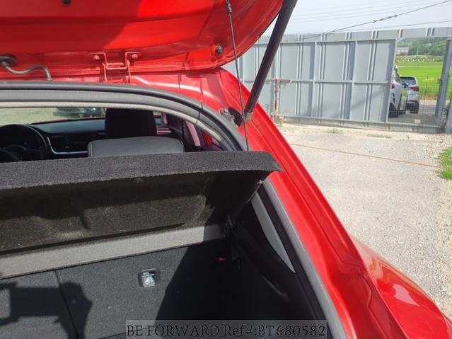 
								KIA STONIC full									