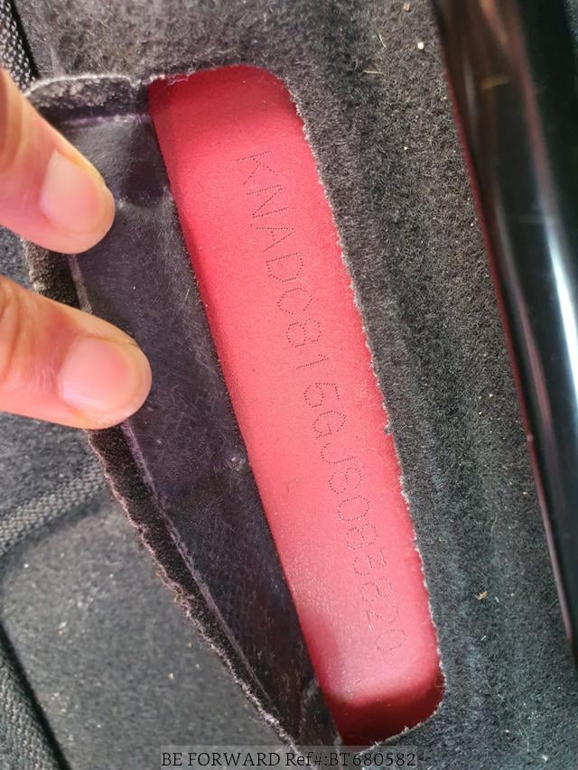 
								KIA STONIC full									