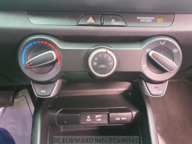 
								KIA STONIC full									