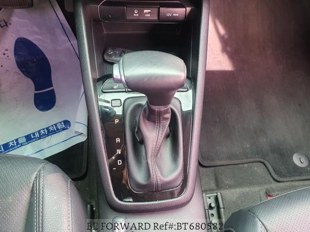 
								KIA STONIC full									