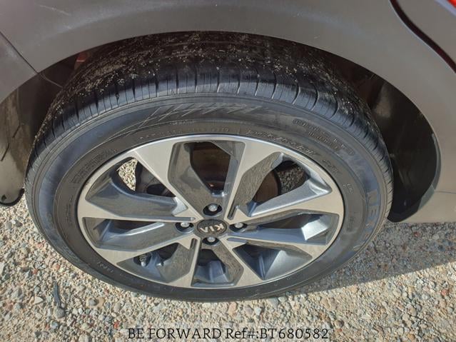 
								KIA STONIC full									