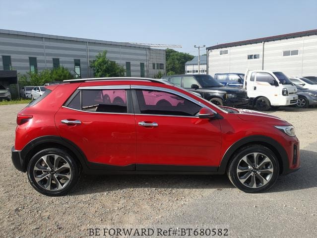 
								KIA STONIC full									