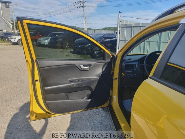 
								KIA STONIC full									