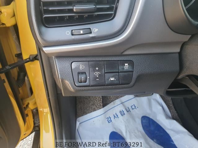 
								KIA STONIC full									