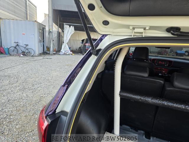 
								KIA SPORTAGE full									
