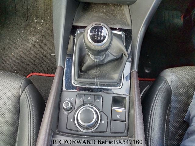 
								MAZDA AXELA 2017 full									