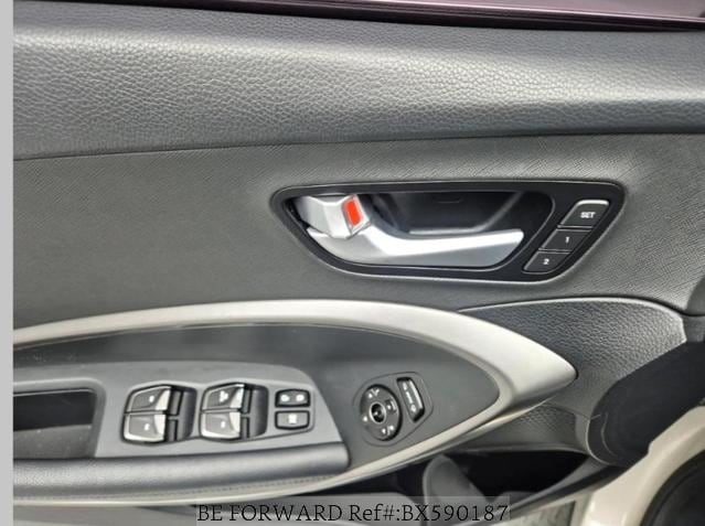 
								HYUNDAI SANTA FE full									