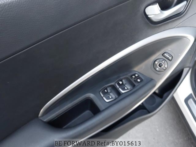 
								HYUNDAI SANTA FE full									