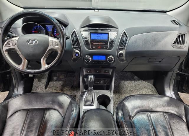 
								HYUNDAI NEW TUCSON full									